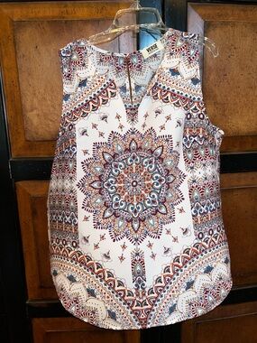 Verse White Sleeveless Camisole with Medallion Print
